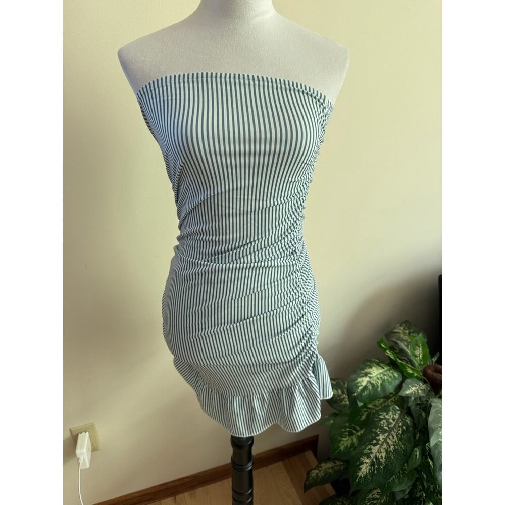 EDIKTED Gaia Stripe Ruched Strapless Dress - Picture 2 of 6